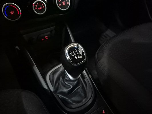 Kia Rio Luxe, 2015 года, пробег 134982 км