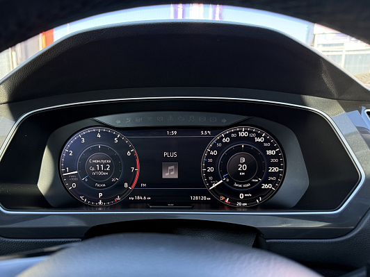 Volkswagen Tiguan Exclusive, 2017 года, пробег 127884 км