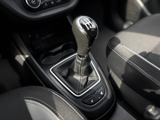 Lada (ВАЗ) Vesta Luxe, 2019 года, пробег 113000 км