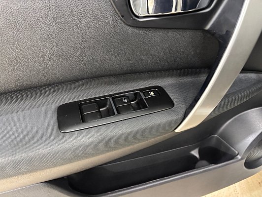 Nissan Qashqai SE, 2012 года, пробег 214440 км