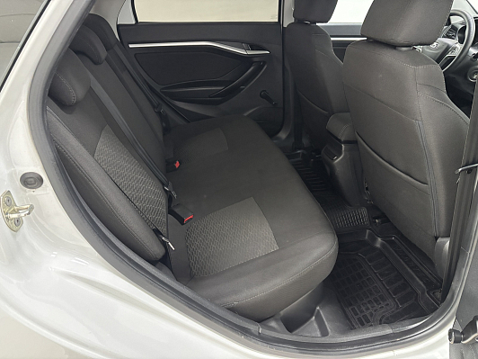 Lada (ВАЗ) Vesta Comfort, 2018 года, пробег 111186 км