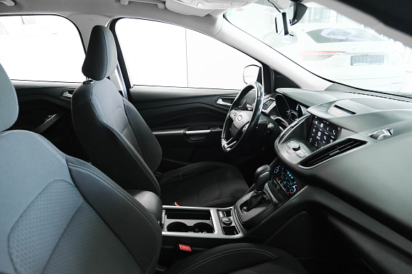 Ford Kuga Trend, 2017 года, пробег 251000 км