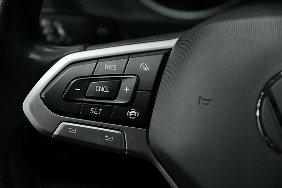 Volkswagen Tiguan Respect, 2020 года, пробег 146743 км