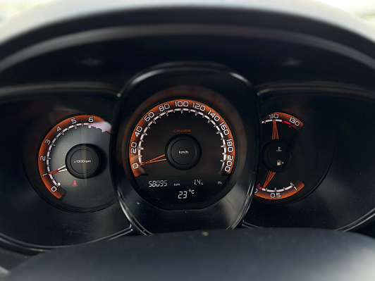 Lada (ВАЗ) Vesta Black, 2021 года, пробег 58085 км