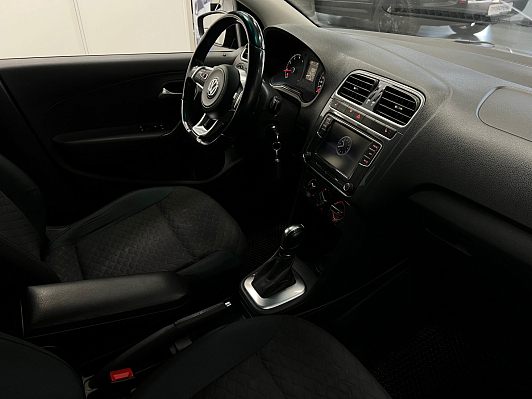 Volkswagen Polo Comfortline, 2019 года, пробег 180000 км