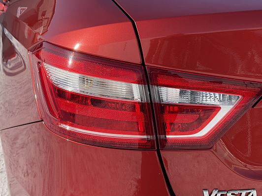 Lada (ВАЗ) Vesta Comfort Multimedia, 2017 года, пробег 64000 км