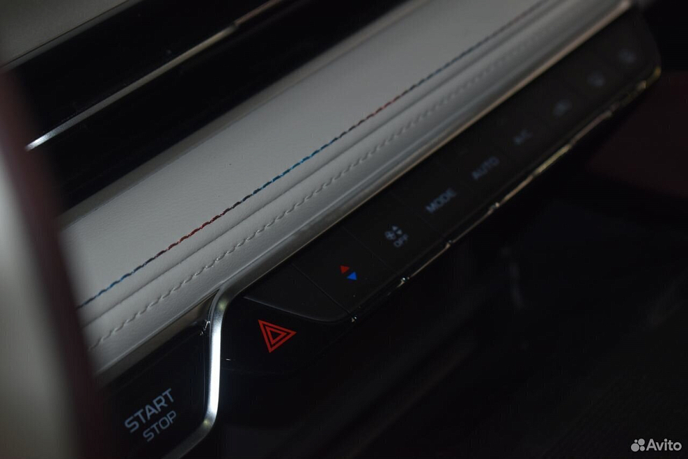 Geely Monjaro Flagship, серый