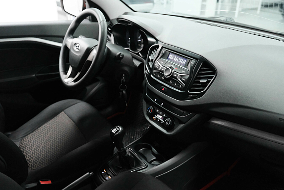 Lada (ВАЗ) Vesta Classic Start, 2016 года, пробег 98000 км