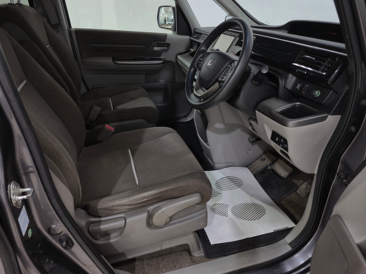 Honda Stepwgn, 2015 года, пробег 154637 км