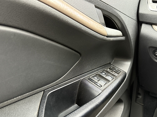 Lada (ВАЗ) Vesta Luxe Multimedia (2018-2019), 2017 года, пробег 96650 км