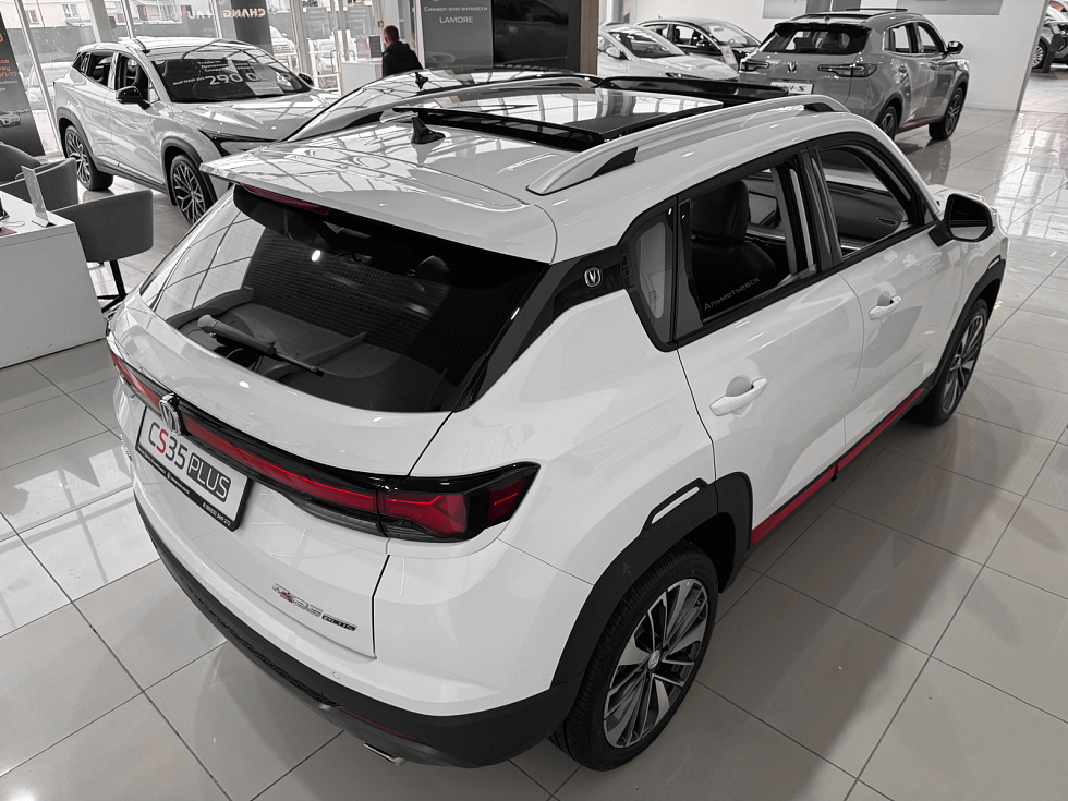 Changan CS35 Plus Комфорт, белый