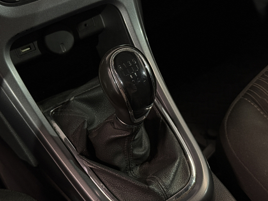 Opel Astra, 2013 года, пробег 222890 км