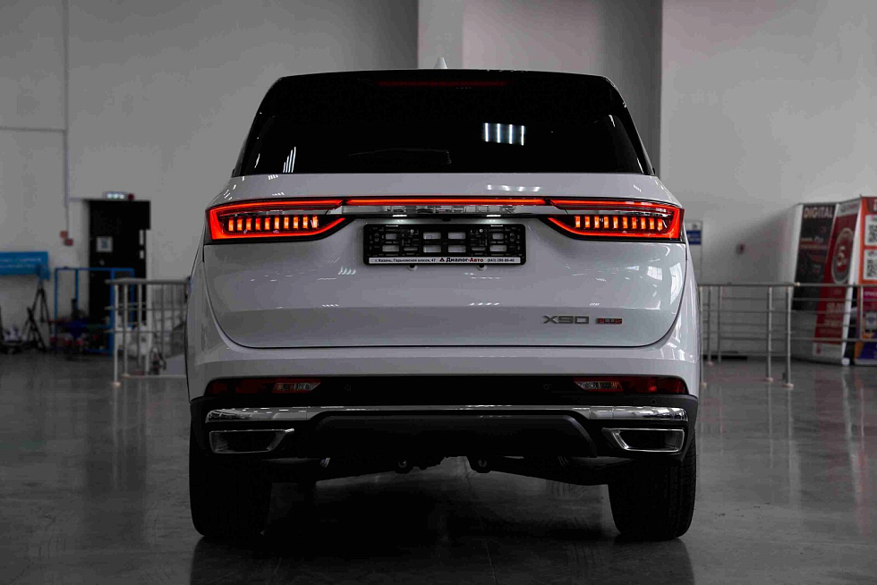 Jetour X90+ Премиум 7 мест, белый