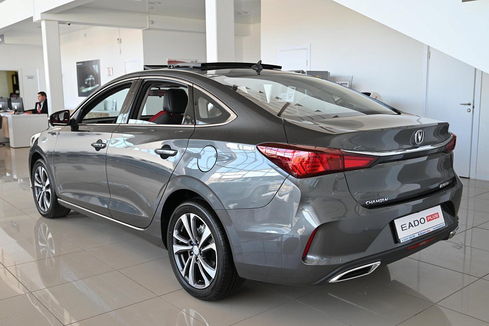 Changan Eado Plus Техно, серый