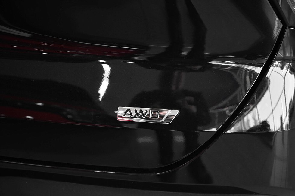 Geely Atlas Спорт, черный