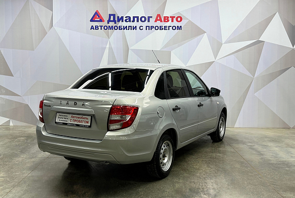 Lada (ВАЗ) Granta Standard, 2019 года, пробег 56890 км