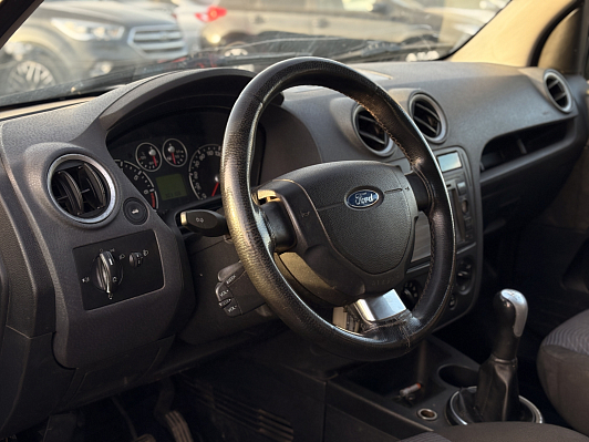 Ford Fusion Trend, 2007 года, пробег 303186 км