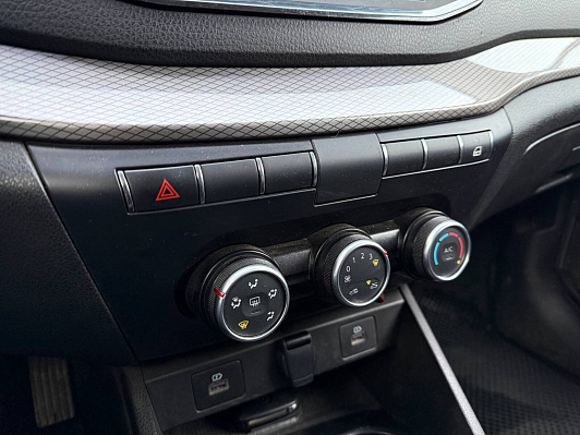 Lada (ВАЗ) Vesta, 2024 года, пробег 77407 км