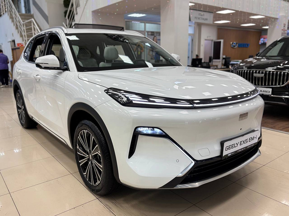 Geely Galaxy Starship 7 Sailing, белый