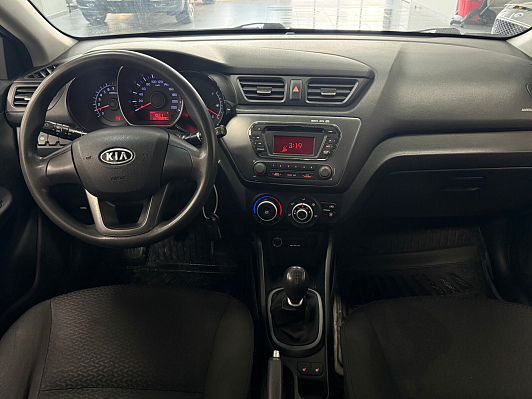 Kia Rio Luxe, 2011 года, пробег 131000 км