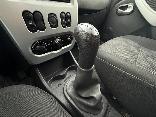 Renault Sandero Expression, 2014 года, пробег 134000 км