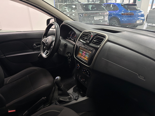 Renault Sandero Stepway Drive, 2019 года, пробег 102000 км