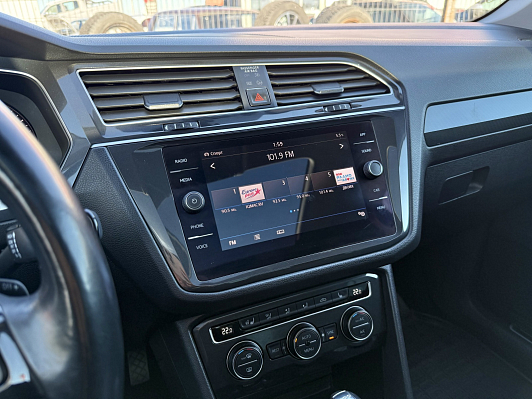 Volkswagen Tiguan Exclusive, 2017 года, пробег 127884 км
