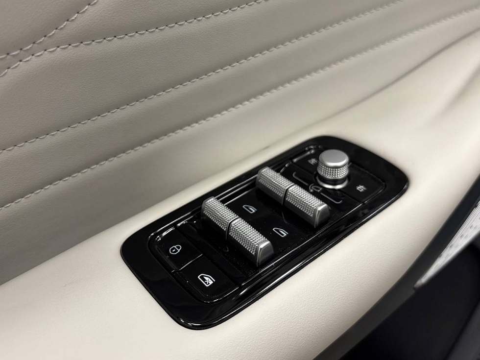 Geely Galaxy Starship 7 Sailing, белый