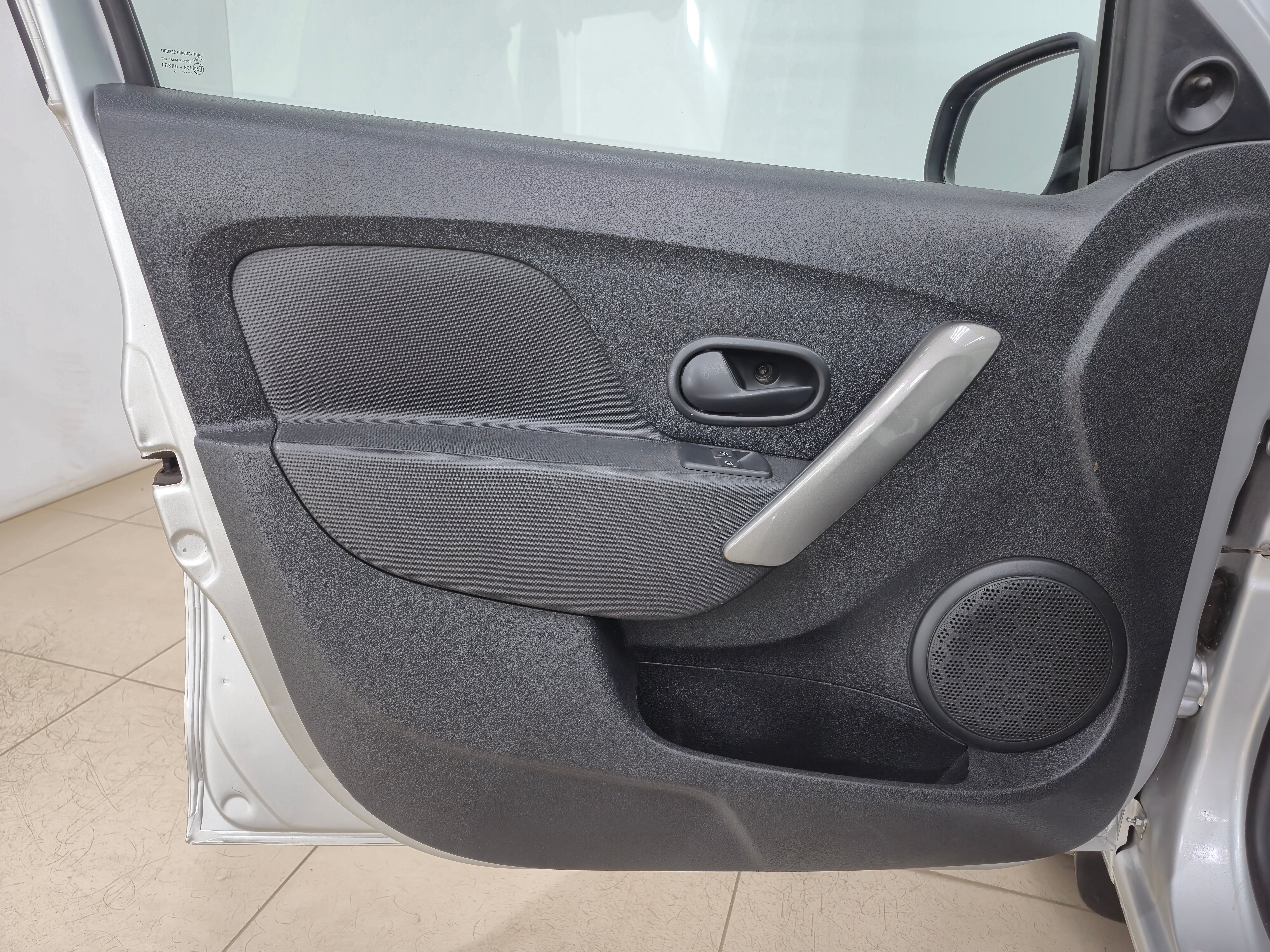 Renault Logan Confort, 2015 года, пробег 58340 км