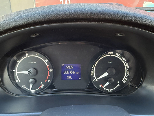 Lada (ВАЗ) Priora Standard 21702-40-050, 2017 года, пробег 220000 км