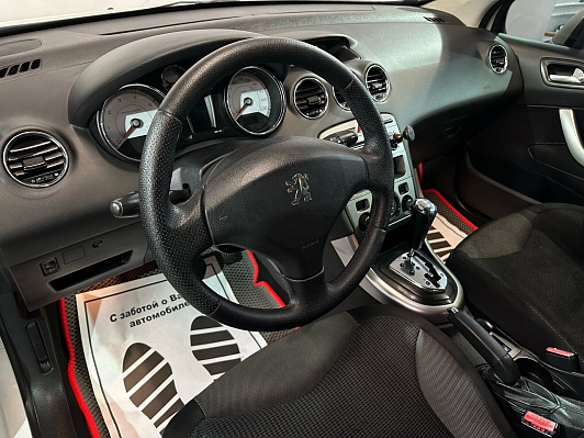 Peugeot 308 Russian Pack, 2009 года, пробег 196000 км