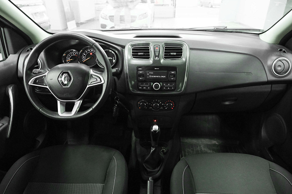 Renault Logan Stepway Life City, 2019 года, пробег 150000 км