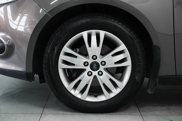Ford Focus, 2013 года, пробег 194715 км