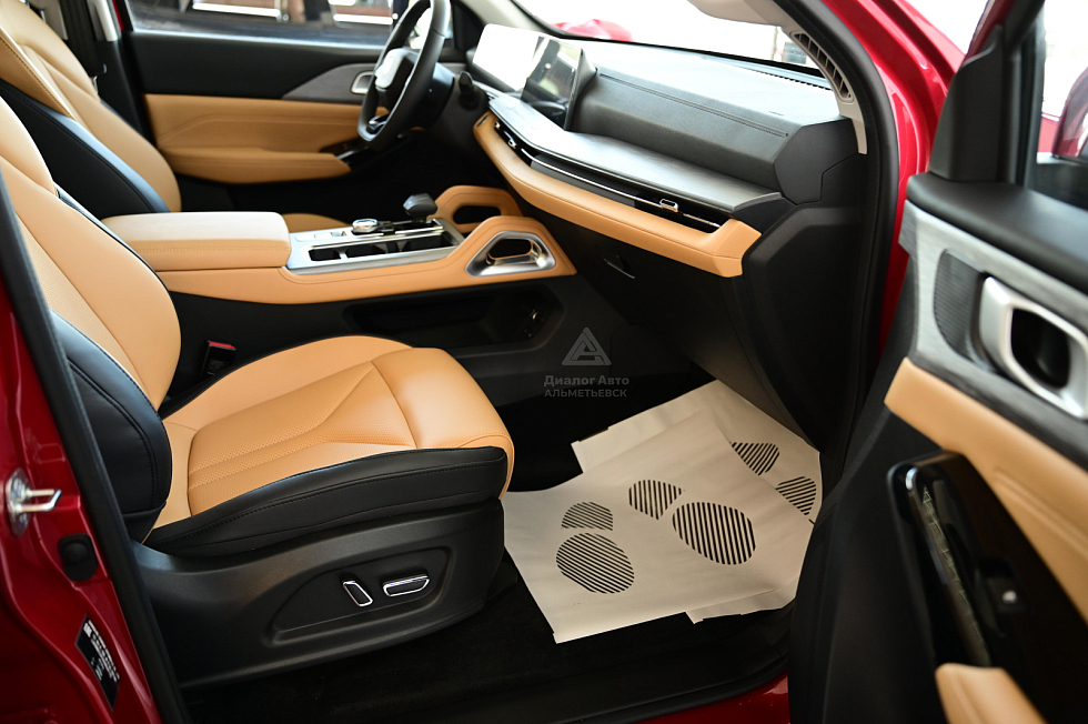Changan Hunter Plus Luxe, красный