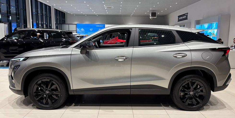 Omoda C5 Fun, серебряный