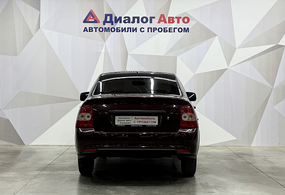 Lada (ВАЗ) Priora Норма, 2010 года, пробег 185612 км