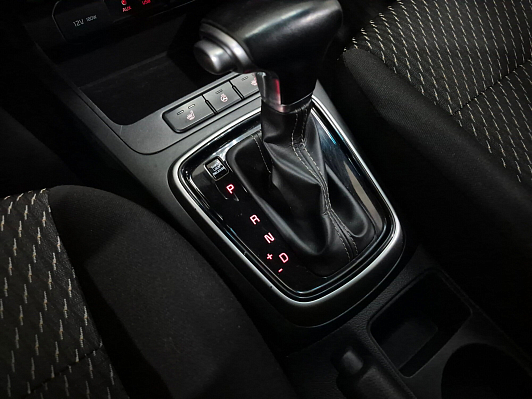 Kia Rio, 2019 года, пробег 123857 км