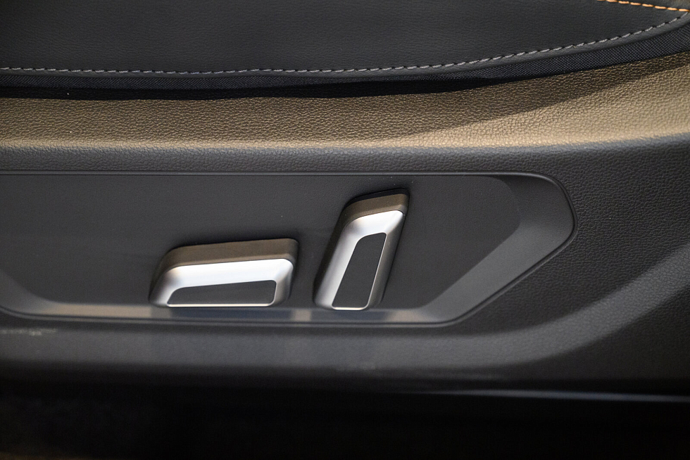 Haval Jolion Техно, красный