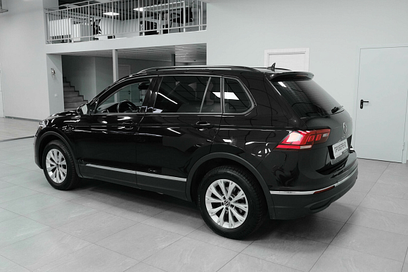 Volkswagen Tiguan Respect, 2020 года, пробег 146743 км