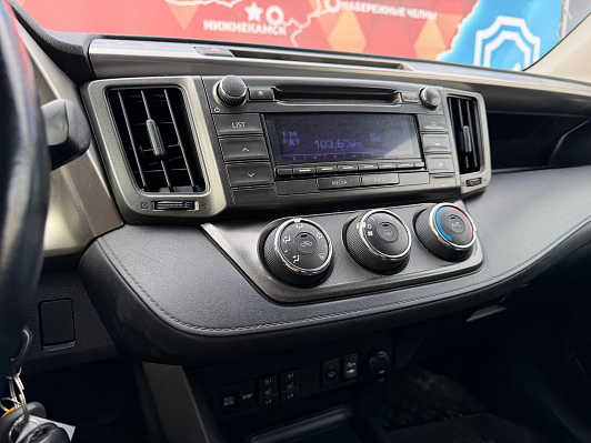 Toyota RAV4, 2013 года, пробег 141491 км