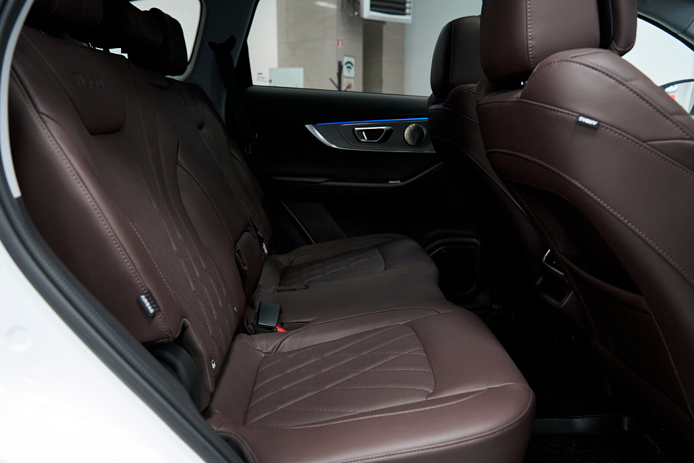 Chery Tiggo 8 Pro Max Elite FWD, белый