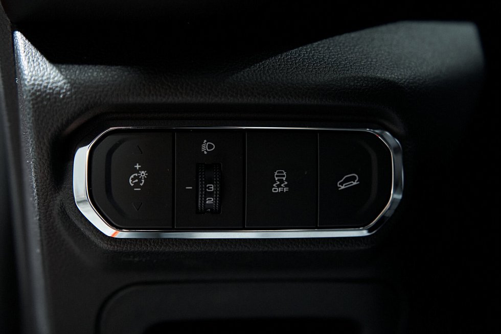 Haval Jolion Комфорт, красный