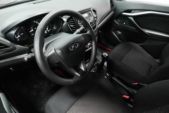 Lada (ВАЗ) Vesta Classic Start, 2016 года, пробег 98000 км