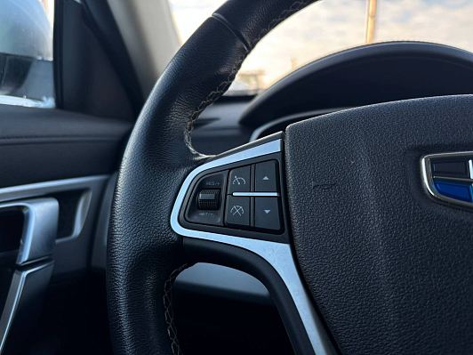 Geely Atlas Люкс + Yandex Auto, 2022 года, пробег 40873 км