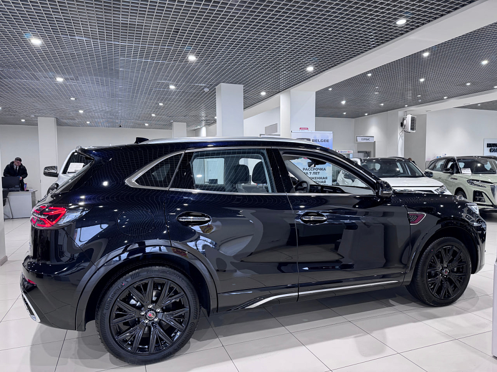 Hongqi HS5 Делюкс (Deluxe), черный