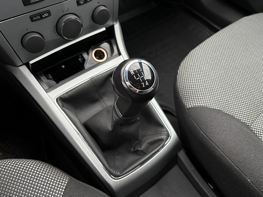 Opel Astra Enjoy, 2012 года, пробег 161680 км