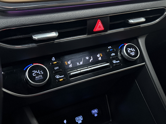 Hyundai Sonata Business + Smart Sense, 2021 года, пробег 124000 км