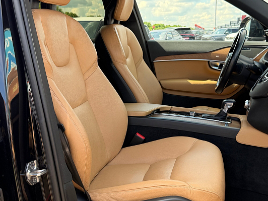 Volvo XC90 Inscription, 2017 года, пробег 148447 км