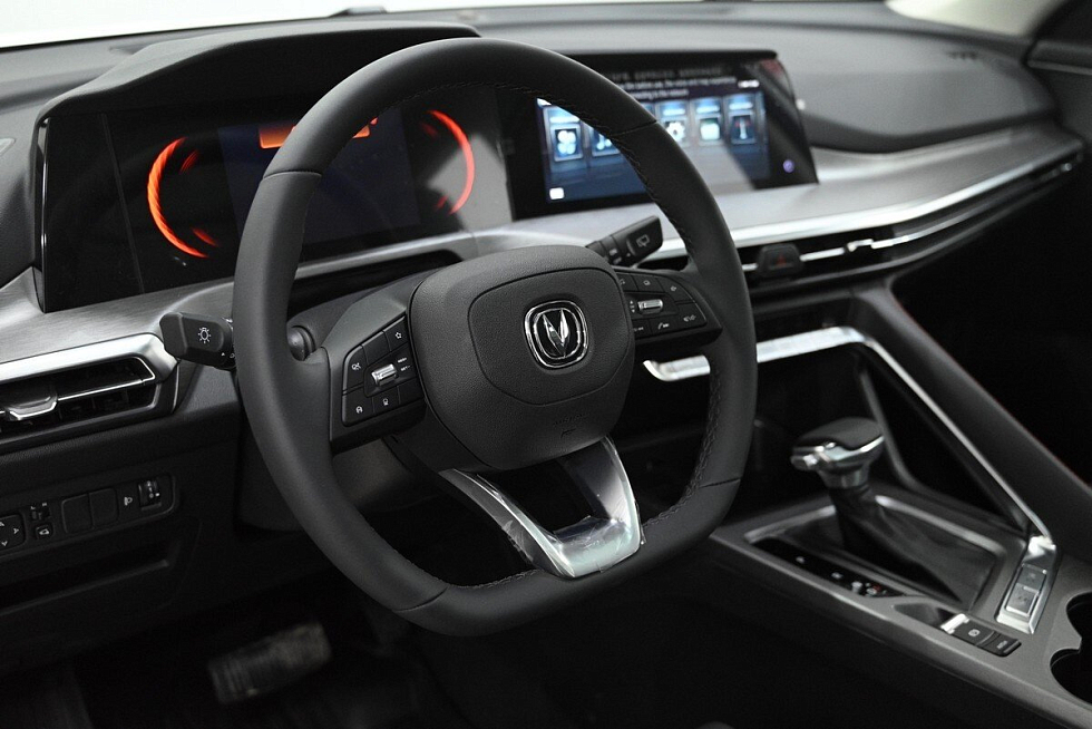 Changan CS35 Plus Комфорт, белый