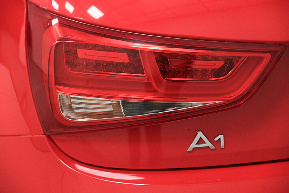 Audi A1, 2010 года, пробег 147106 км